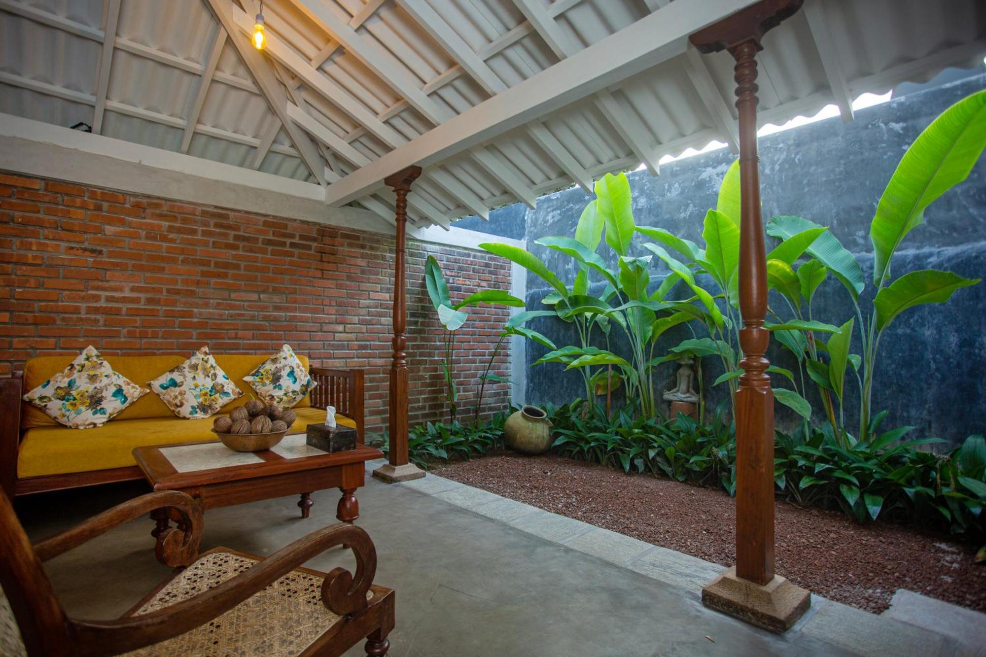 Dhyana Villa Амбалангода Экстерьер фото