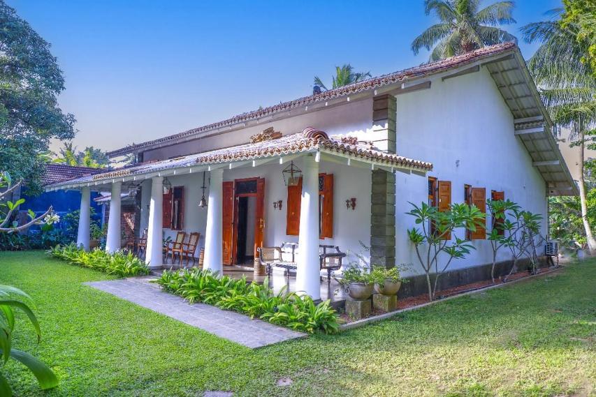 Dhyana Villa Амбалангода Экстерьер фото